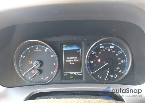 2017 Toyota Rav4 Xle z USA, uszkodzony, nr VIN JTMRFREV6HJ121457